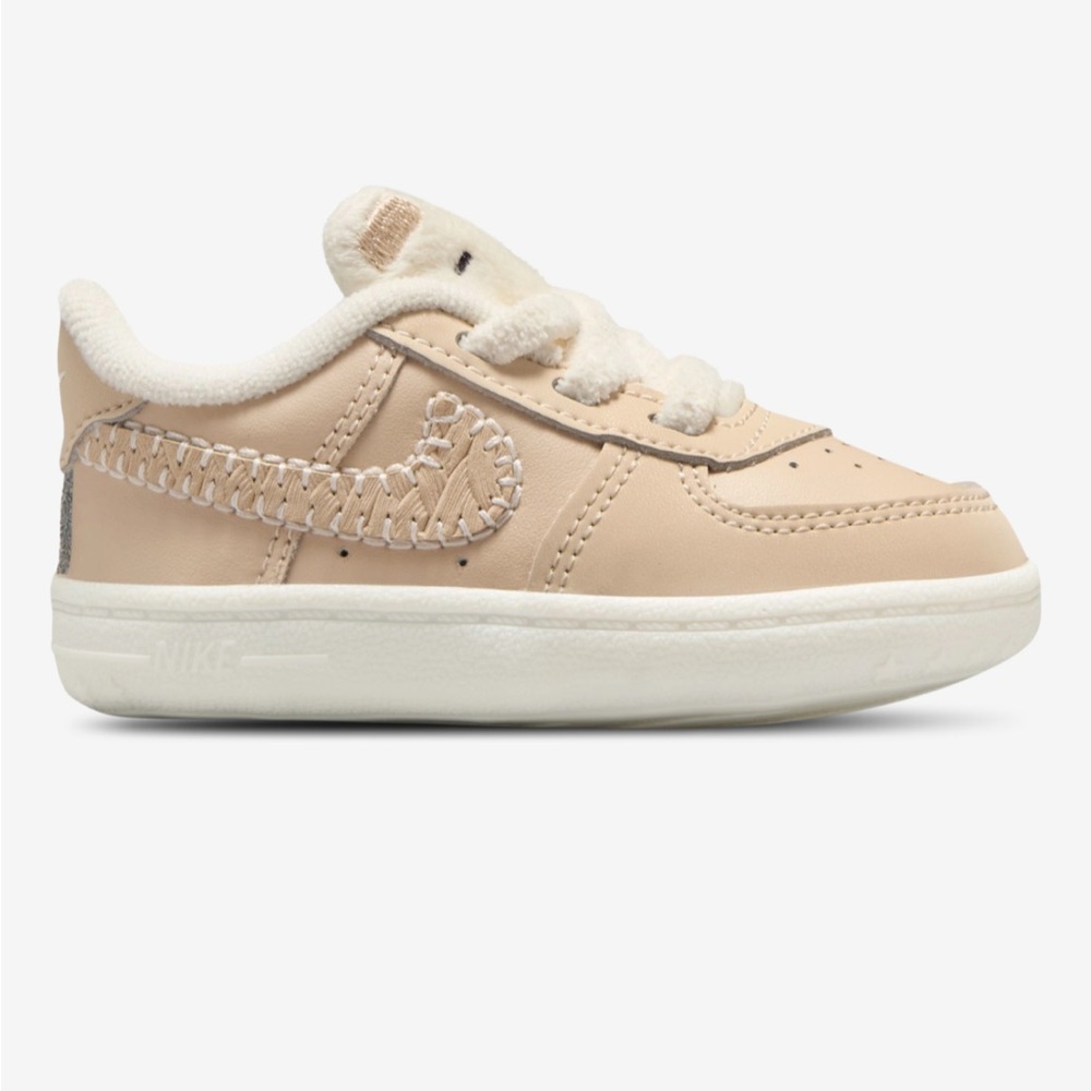 Nike FORCE 1 CRIB SE size 2c (3-6 months